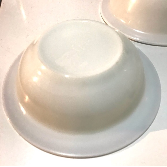 2 Vintage Corning Serving Bowls - Picture 5 of 10